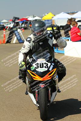 media/Sep-20-2025-TrackDaz (Sat) [[27f0cde673]]/Around the Pits/